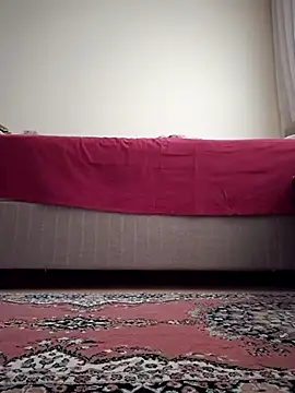 nyraminyon online show from October 24, 2025, 12:01 pm