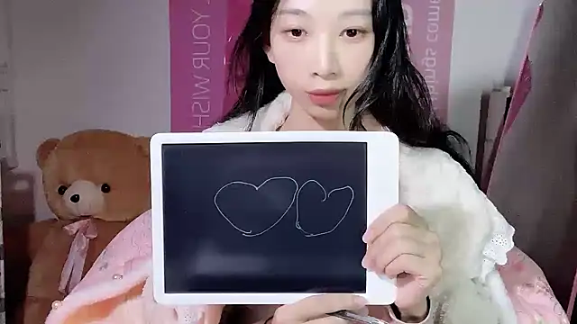 Lili-2 online show from December 11, 2024, 5:59 pm