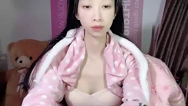 Lili-2 online show from December 14, 2024, 4:09 pm