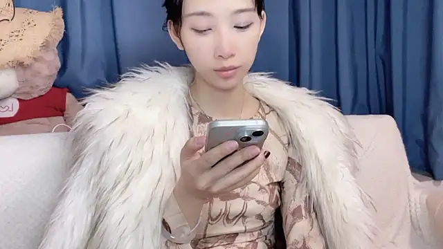 Lili-2 online show from March 12, 2026, 3:07 pm