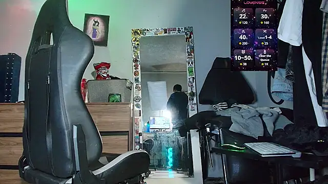 Nickhot0609 online show from November 24, 2025, 1:38 am