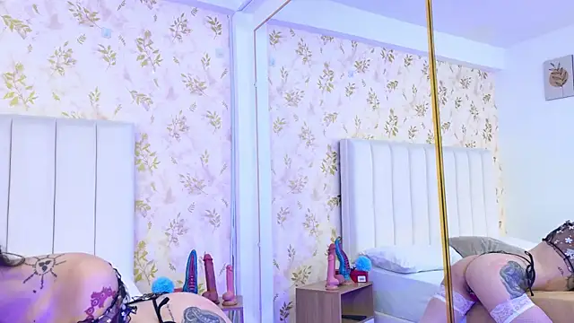 Derieri D online show from September 10, 2025, 12:49 pm