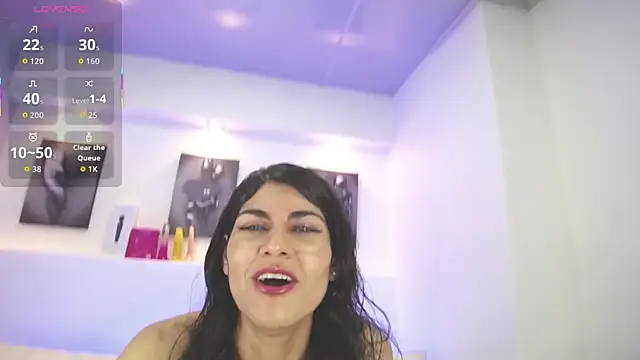 Melodi Roux online show from September 11, 2025, 1:33 pm