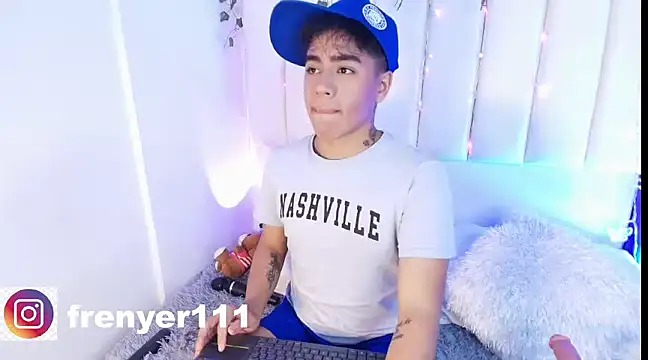 kiing azahell online show from January 21, 2025, 3:48 am