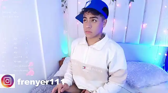 kiing azahell online show from January 22, 2025, 2:48 am