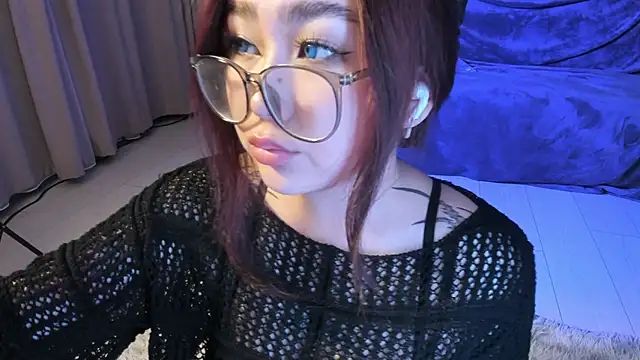 Yuriko May online show from January 29, 2025, 3:37 pm