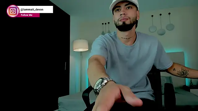 MattDevon online show from December 3, 2025, 3:58 am