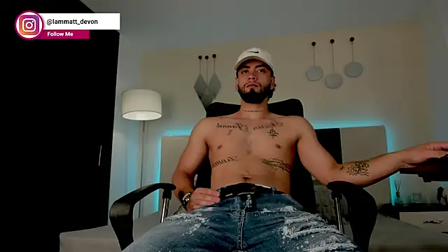 MattDevon online show from December 4, 2025, 4:11 am