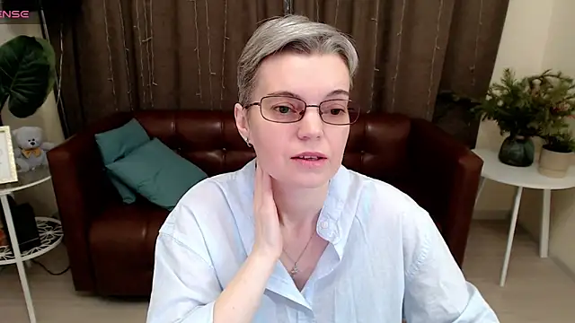 Cutie Erikaa1 online show from January 11, 2025, 2:30 am