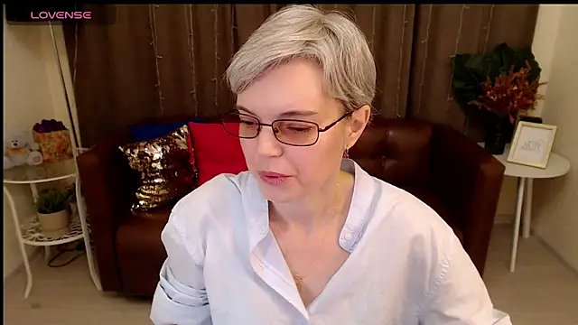 Cutie Erikaa1 online show from March 7, 2025, 2:36 am