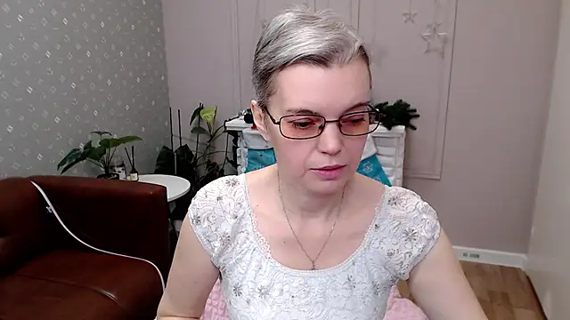 Cutie Erikaa1 online show from January 15, 2026, 3:00 am