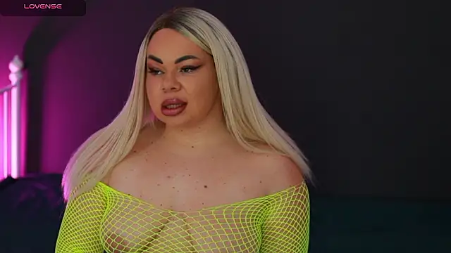 MissLilaa online show from December 7, 2024, 4:47 pm