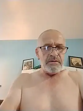 geilerschwanz64 online show from April 30, 2026, 9:41 pm