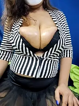 XXHOTSEX69 online show from March 21, 2025, 5:56 pm