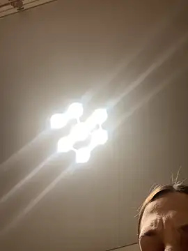 Janet Welder online show from October 19, 2025, 7:47 pm