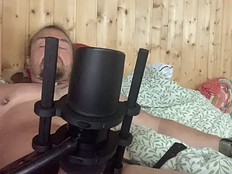 Snapshot of ThoseCrazyGermans chatting on May 25, 2026, 5:13 am ThoseCrazyGermans online show from May 25, 2026, 5:13 am