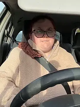 Tallulah-mae-xoxox online show from February 26, 2025, 3:30 pm