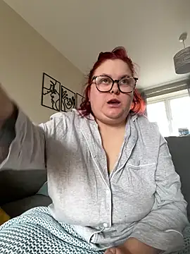 Tallulah-mae-xoxox online show from March 17, 2025, 1:08 pm