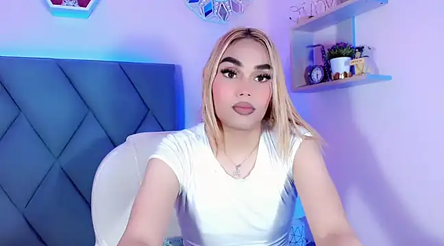 Hallyhott online show from December 3, 2024, 6:49 pm