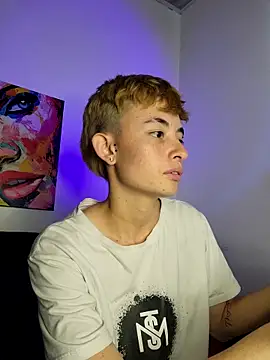 nico 18x online show from February 4, 2025, 10:34 pm