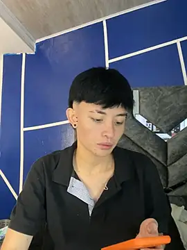 nico 18x online show from February 13, 2025, 5:58 am