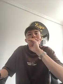 nico 18x online show from November 6, 2025, 3:02 pm