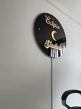 nico 18x online show from December 2, 2025, 4:57 pm