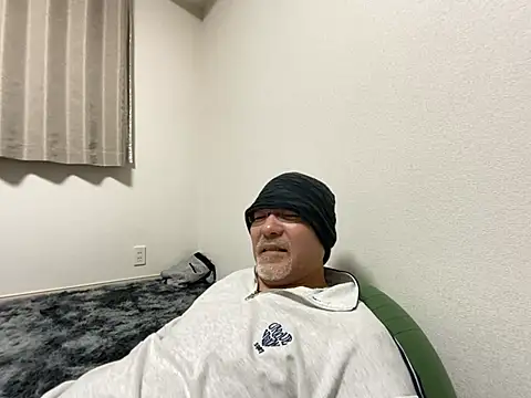 Grandpa29hijii online show from March 6, 2025, 1:03 pm