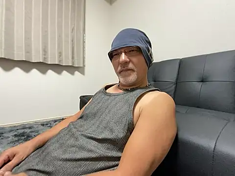 Grandpa29hijii online show from September 18, 2025, 1:24 pm