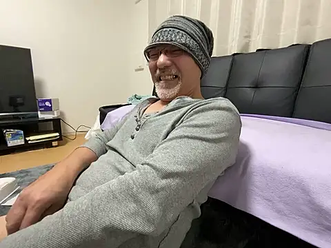 Grandpa29hijii online show from January 10, 2026, 1:02 pm