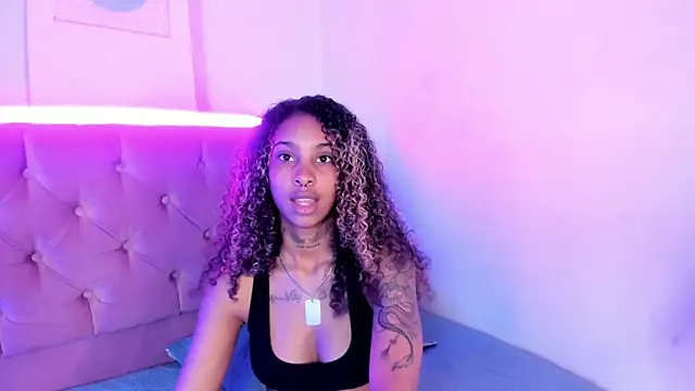 Triipsy online show from February 10, 2025, 10:30 pm