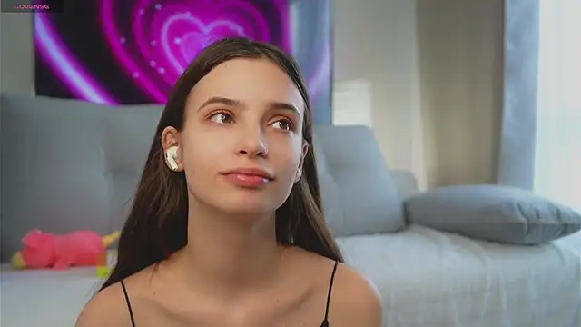 EvaLung777 online show from March 7, 2025, 8:56 am