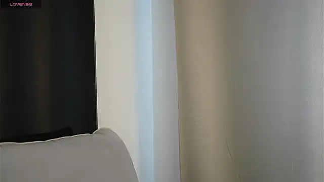 EvaLung777 online show from October 14, 2025, 8:26 am