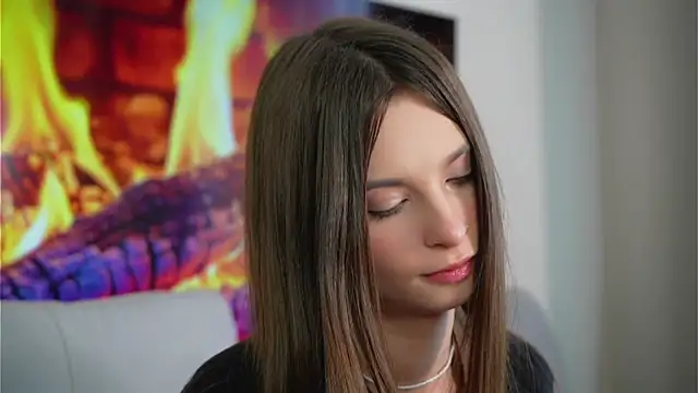 EvaLung777 online show from December 4, 2025, 10:02 am