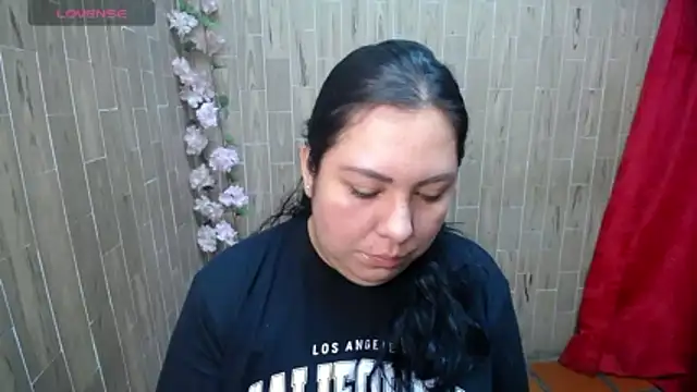 Snapshot of solyeria chatting on June 8, 2026, 7:31 am solyeria online show from June 8, 2026, 7:31 am