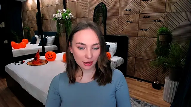 TrueReincarnation online show from October 28, 2025, 4:09 pm