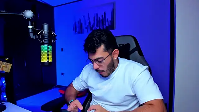 BrunoD31 online show from October 14, 2025, 3:29 am