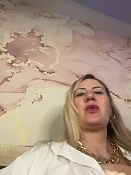 LanaShockk online show from July 5, 2026, 4:25 pm