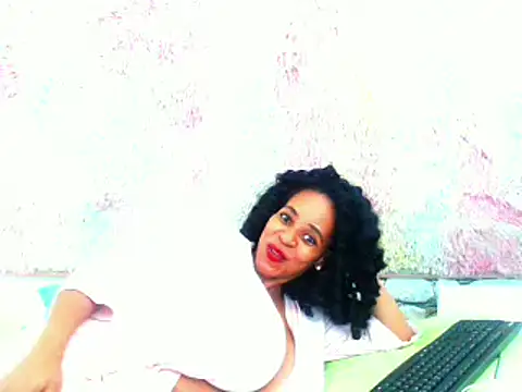 Snapshot of BustyyFaye chatting on December 10, 2024, 10:06 am BustyyFaye online show from December 10, 2024, 10:06 am