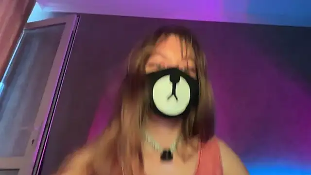 Your Little Bear online show from May 13, 2026, 3:15 am