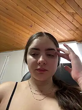 imlindapink online show from March 9, 2025, 6:00 pm