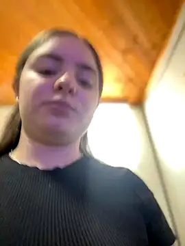 imlindapink online show from November 22, 2025, 6:51 pm