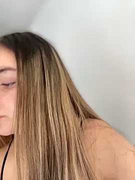 imlindapink online show from December 16, 2025, 4:56 pm