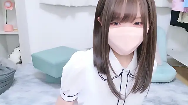 328 mitsuha online show from February 21, 2025, 11:33 am