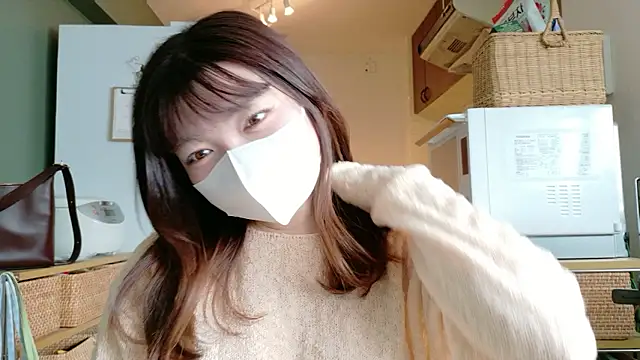  Yui  online show from November 12, 2025, 3:18 am