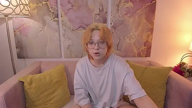 fiamoory online show from January 21, 2025, 2:00 am