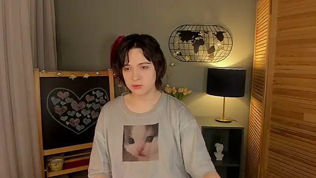 fiamoory online show from March 23, 2025, 1:42 am