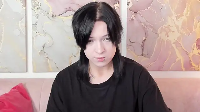 fiamoory online show from September 15, 2025, 8:03 am