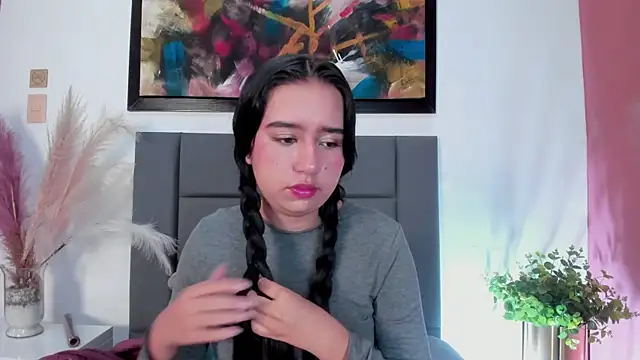 Snapshot of LaraGoldd chatting on January 15, 2026, 12:37 am LaraGoldd online show from January 15, 2026, 12:37 am