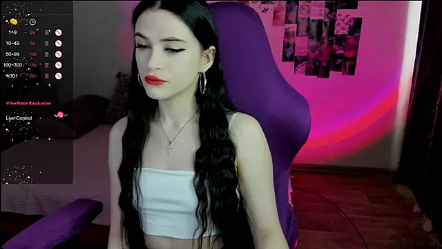 Molly Crystall online show from March 7, 2025, 2:36 am